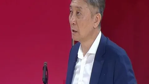 《澳超焦点对决：深度解析惠灵顿凤凰VS墨尔本城，独家比分预测来袭！》